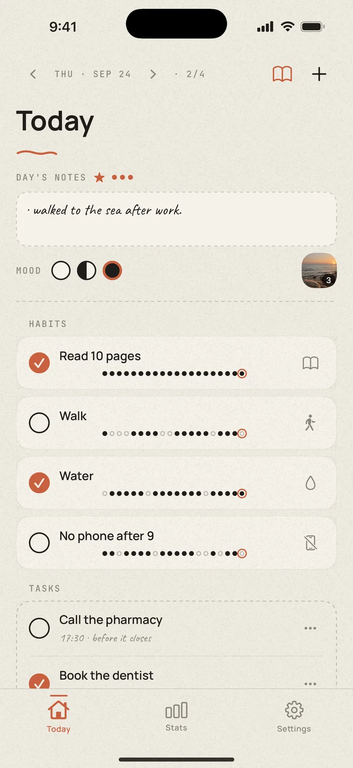 Dotted Today screen with habits, tasks and a daily note